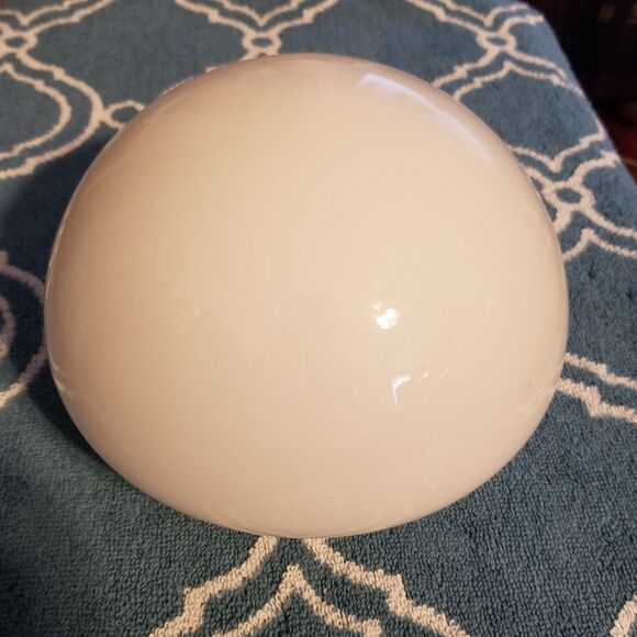 Vintage white mushroom shaped blown glass shade approximately 3" opening - Picture 7 of 7